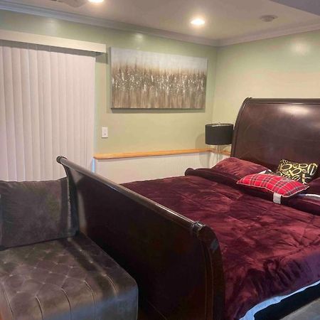Guest Room Итонтаун Экстерьер фото